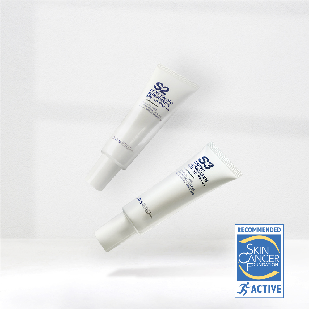 One Of Each (Non-tinted Sunscreen + Tinted Sunscreen) One Of Each (Non-tinted Sunscreen + Tinted Sunscreen)